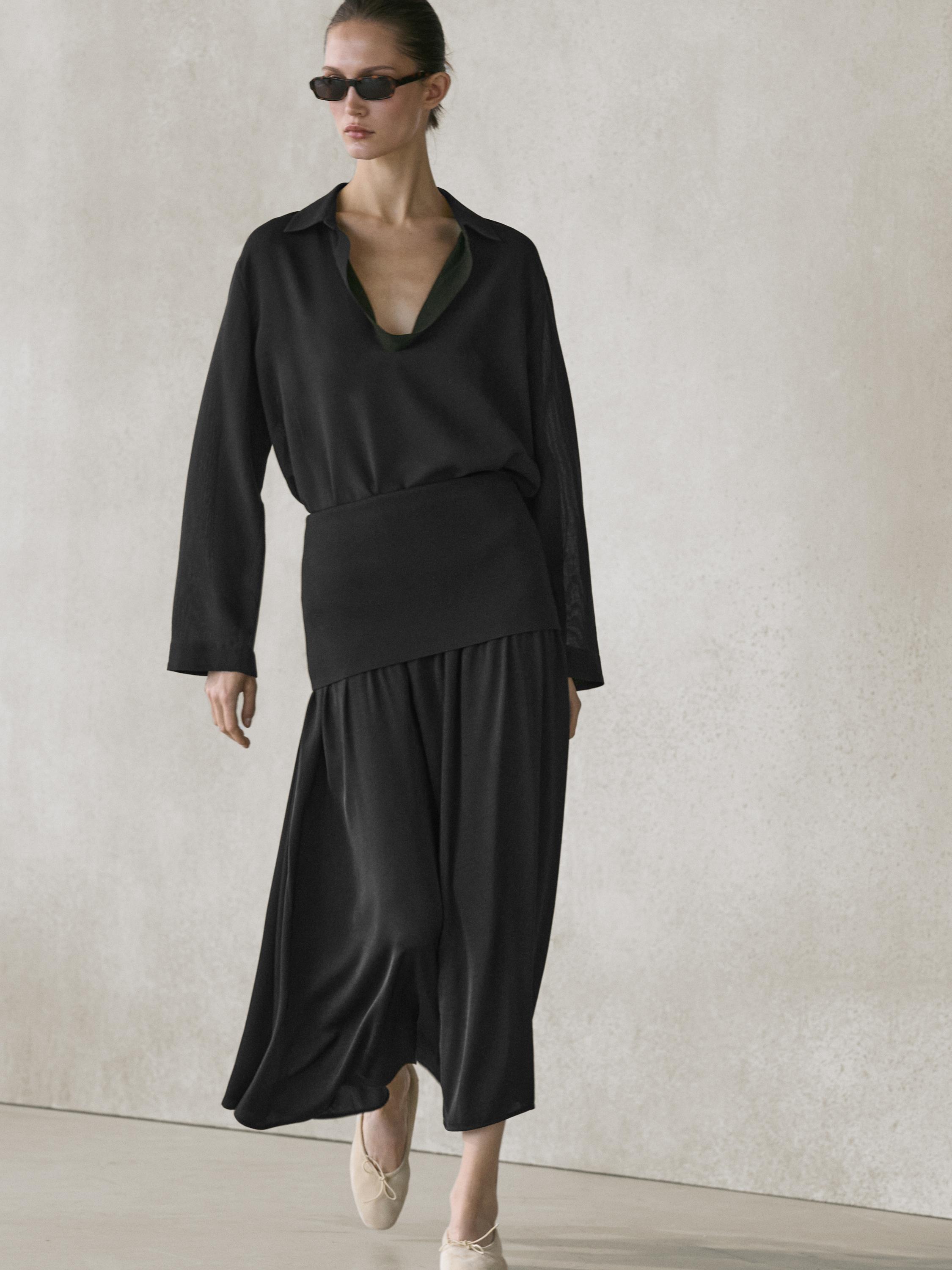 Flowing cotton blend V-neck shirt